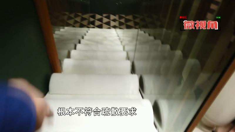 DƬ
